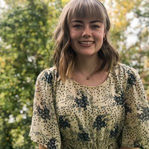 Meet your Posher, Halli